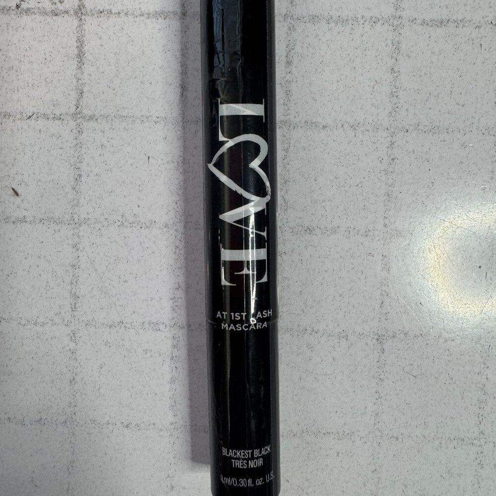 avon FMG love at 1st lash mascara blackest black 9ml